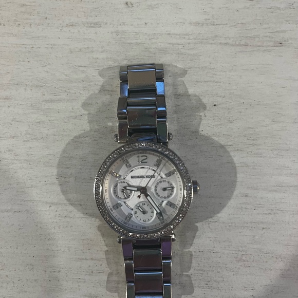 Michael Kors Women’s Watch - Picture 2 of 4